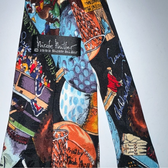 Vintage‎ 1993 Nicole Miller sports themed tie - Picture 8 of 8